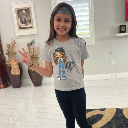 Samantha Chay Flores